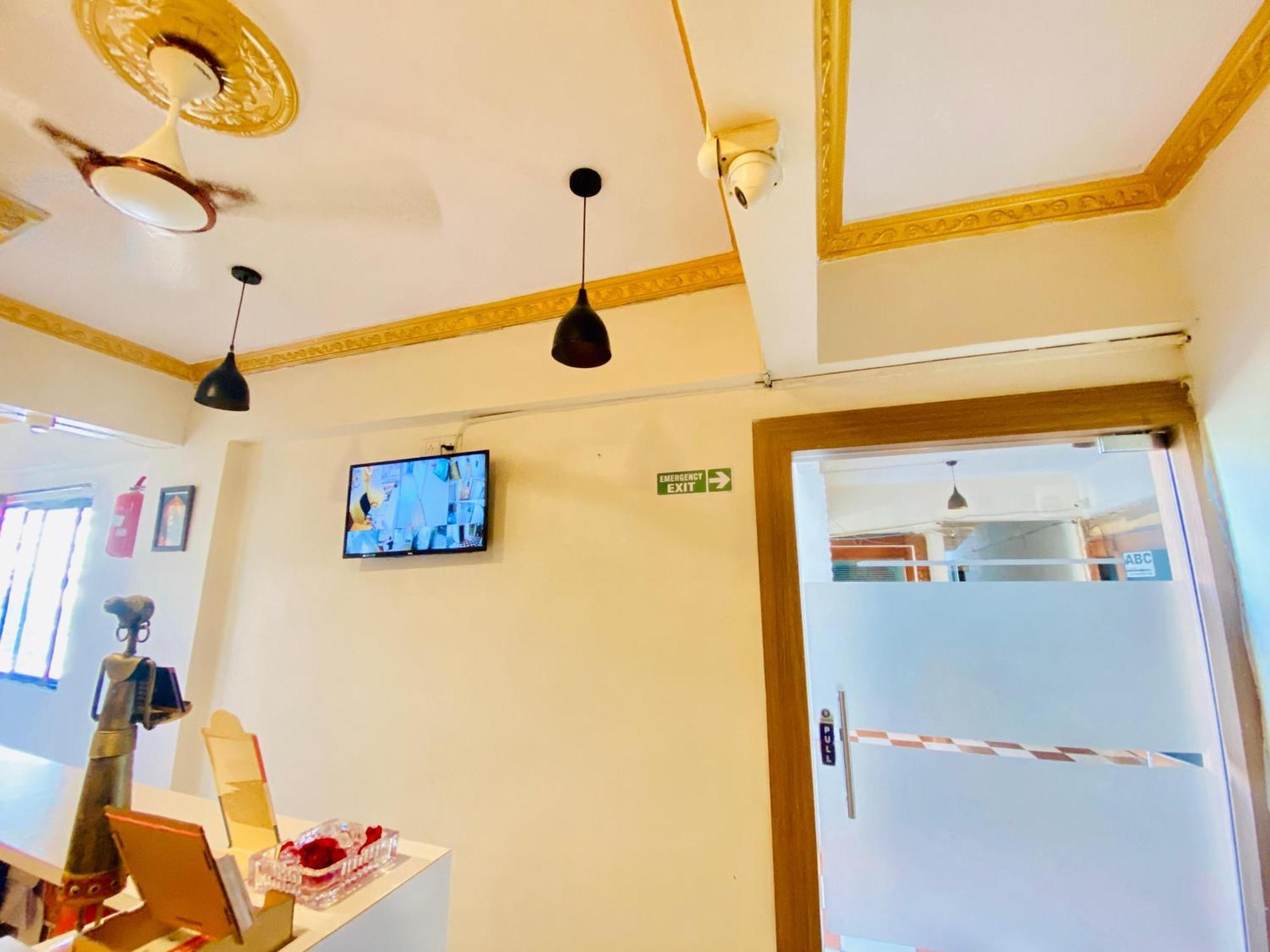 Hotel Abc Satellite Prahlad Nagar Ахмедабад Экстерьер фото