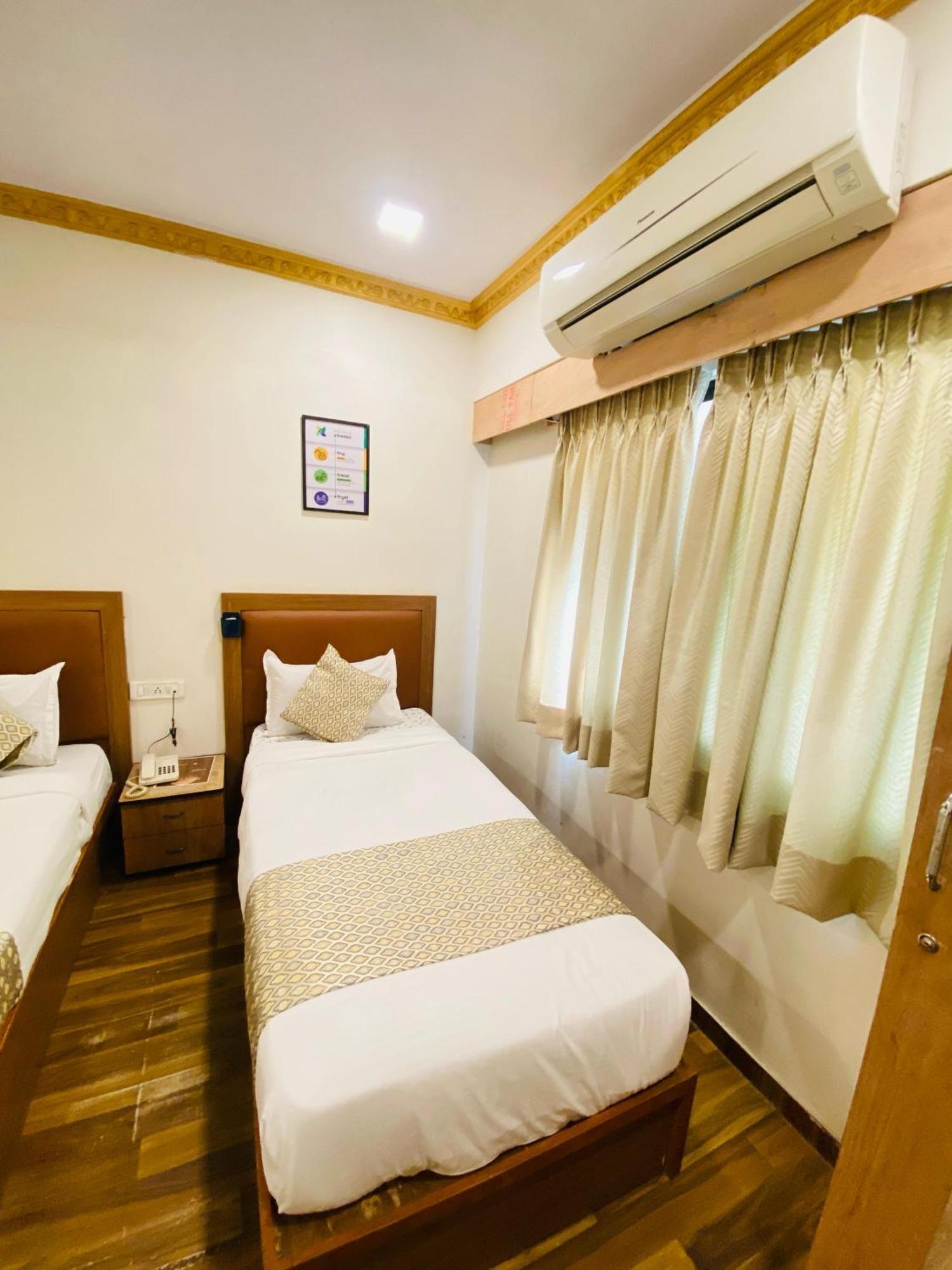 Hotel Abc Satellite Prahlad Nagar Ахмедабад Экстерьер фото